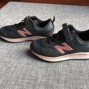 Toddler girls new balance sneakers